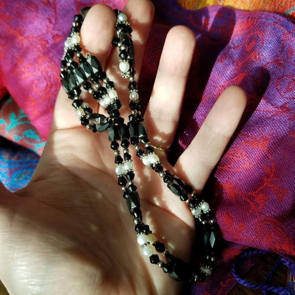 Relisted -Magnetic Hematite necklace white pearls silver - Picture 3 of 9